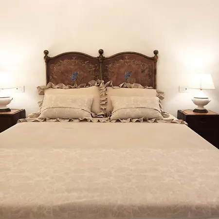 Las Rocas Apartment *